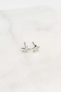 Tiny Star Earrings freeshipping - The Silversmith NZ