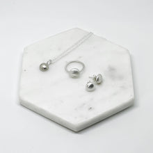 Dewdrop stud earrings