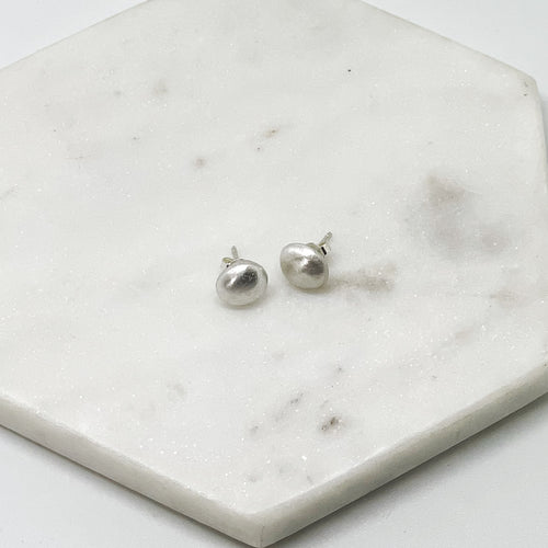 Dewdrop Stud Earrings - the silversmith nz